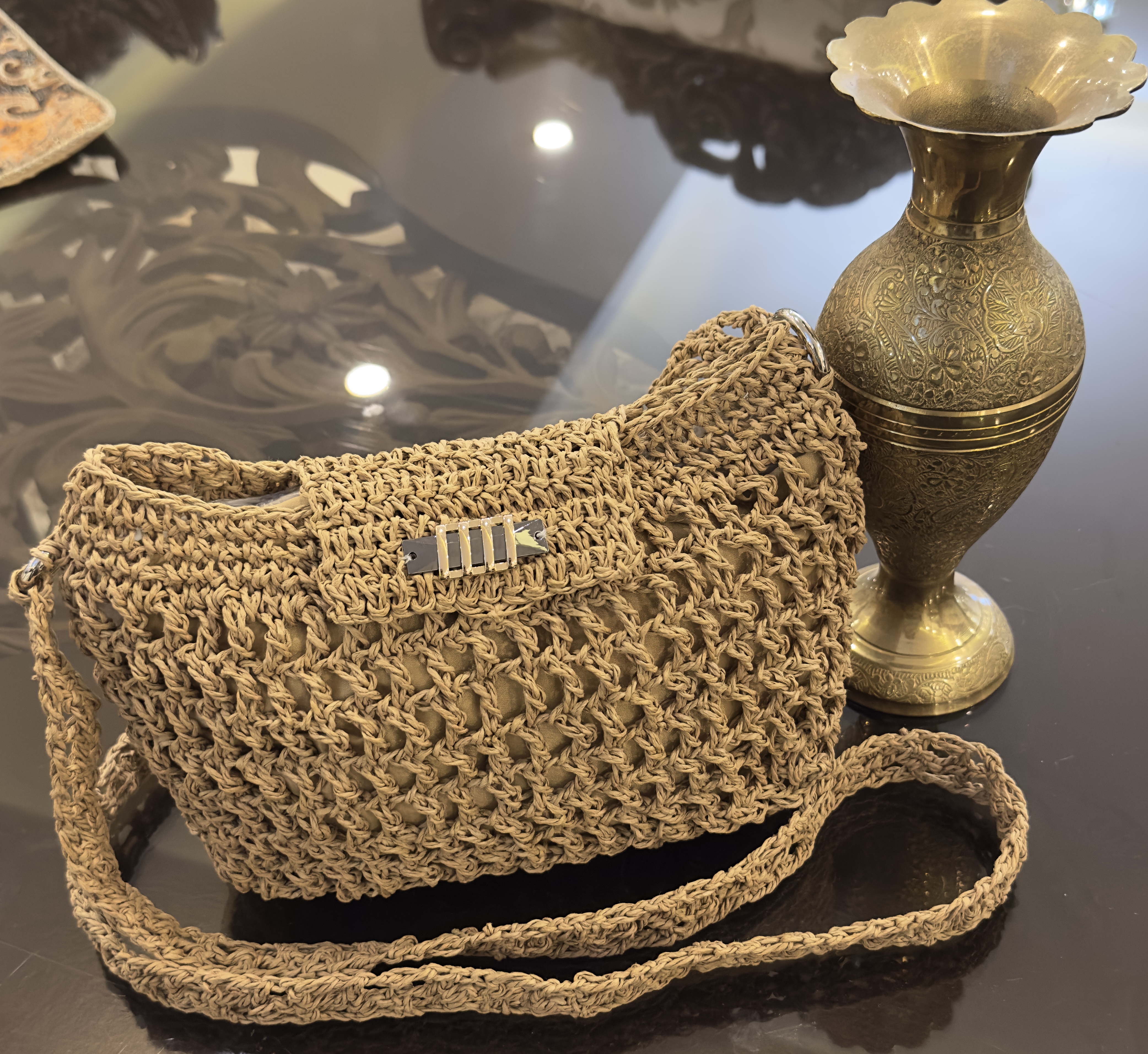 کیف دوشی رافیا آستر دار با جنس نخ ترک رافیا M4