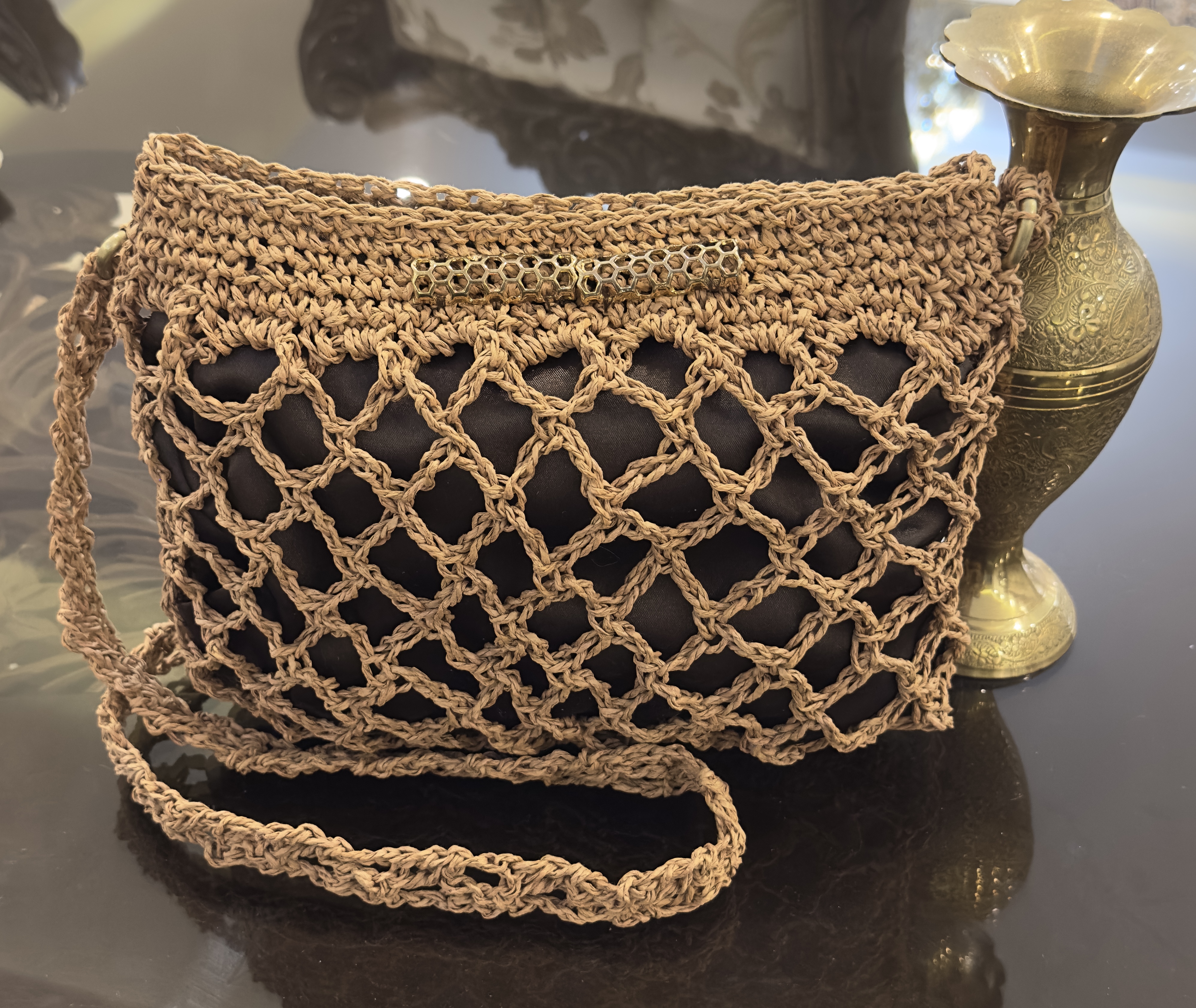 کیف دوشی رافیا آستر دار با جنس نخ ترک رافیا M8