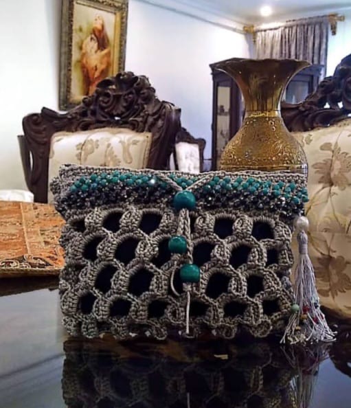 کیف ارایشی نقره ای استرداربا کریستال بافی مکرومه ابریشمیM17